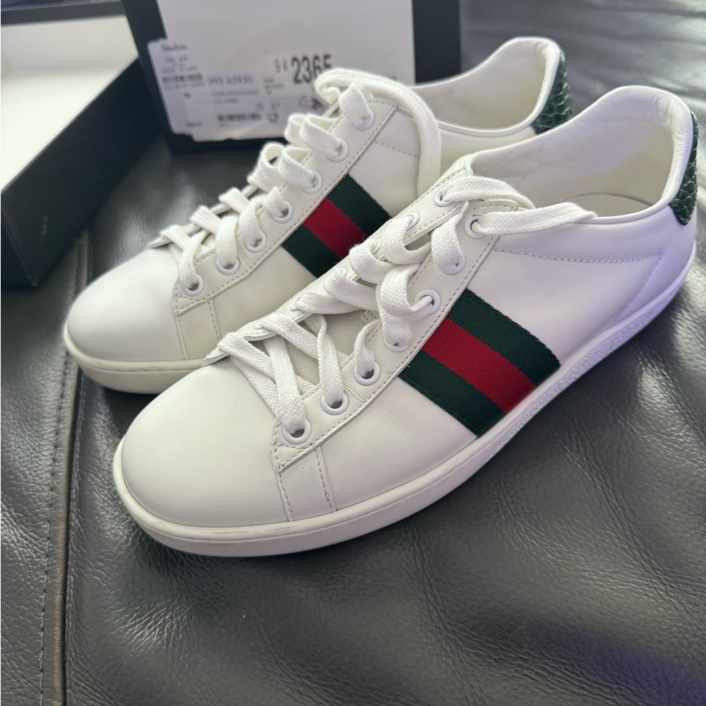 Gucci White Leather Sneakers with Red and Green Accents